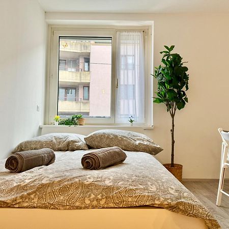 Prime Suites Near Schoenbrunn Castle เวียนนา ภายนอก รูปภาพ